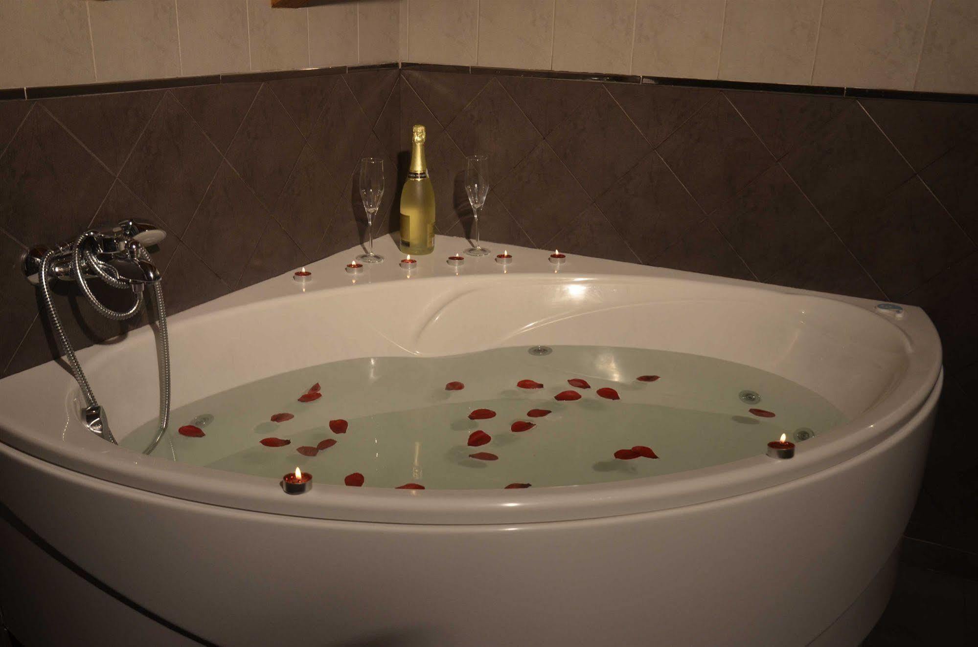 Apartamentos Spa Cantabria Infinita Cillorigo de Liebana Dış mekan fotoğraf