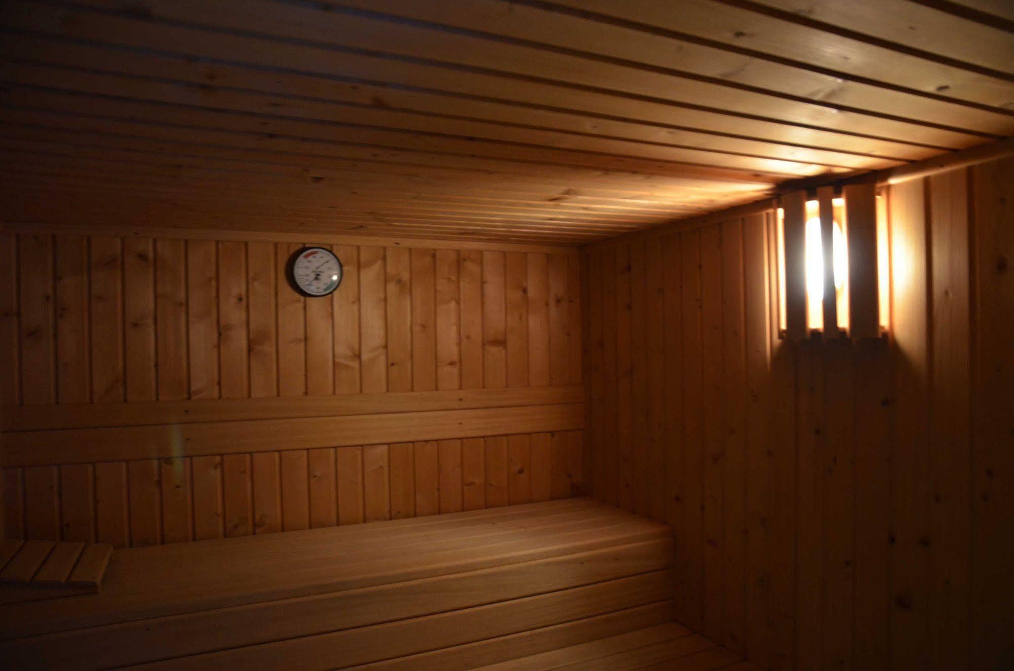 Apartamentos Spa Cantabria Infinita Cillorigo de Liebana Dış mekan fotoğraf