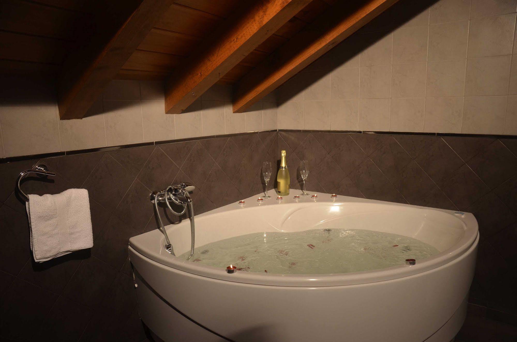 Apartamentos Spa Cantabria Infinita Cillorigo de Liebana Dış mekan fotoğraf